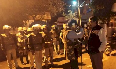 मध्य प्रदेश के नीमच में दो समुदाय आमने-सामने, तनाव के बाद गाड़ियों में तोड़फोड़ और आगजनी, धारा 144 लागू