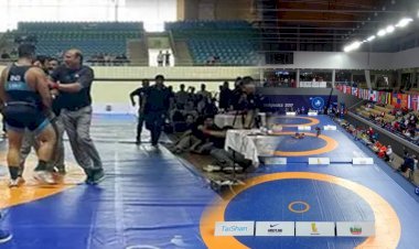 मैच के बीच में पहलवान सतेंदर मलिक ने खोया आपा, रेफरी के जड़ दिए थप्पड़, अब लगा आजीवन बैन