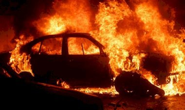 कोरोना से व्यापार ठप, बिजनेसमैन ने परिवार समेत कार में बैठकर लगाई आग, मौत 