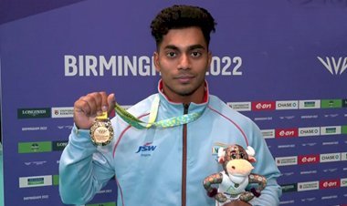भारत को तीसरा गोल्ड, वेटलिफ्टिंग में अचिंता शुली ने रिकॉर्ड बना भारत की झोली में डाला स्वर्ण पदक