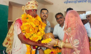 बागरा में सम्मान समारोह आयोजित कर प्रधानाध्यापक नरिंगा राम का किया अभिनंदन 