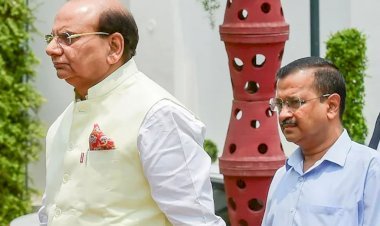 केजरीवाल सरकार और एलजी वीके सक्सेना के बीच आरोप-प्रत्यारोप, 11 अधिकारी निलंबित
