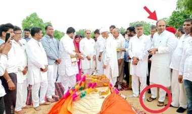 आश्रम बचाने के लिए संत ने दे दी जान, अब कांग्रेस-भाजपा चमका रही अपनी सियासत