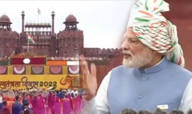 9वीं बार पीएम मोदी ने लाल किले से फहराया तिरंगा, देश को दिया नया नारा, कहा- देश को दो दीमक कर रहे खोखला