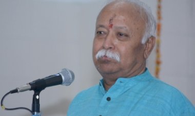 भारत को दुनिया के लिए आदर्श समाज बनाने के लिए काम कर रहा है आरएसएस : मोहन भागवत