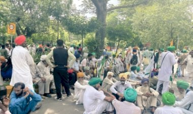 जंतर मंतर पर किसानों की महापंचायत शुरू