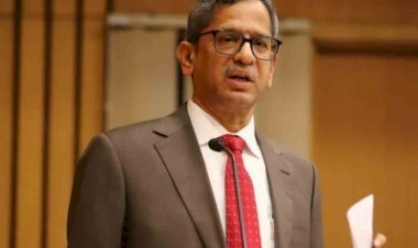 केंद्र बनाम दिल्ली सरकार: सेवाओं के नियंत्रण के मुद्दे पर सुनवाई करेगी न्यायमूर्ति चंद्रचूड़ की अगुवाई वाली पीठ