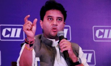 सिंधिया ने घरेलू इस्पात को बढ़ावा देने का किया आह्वान