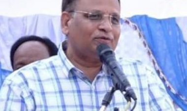 मनी लॉन्ड्रिंग मामले में दिल्ली की अदालत ने सत्येंद्र जैन की पत्नी को दी जमानत