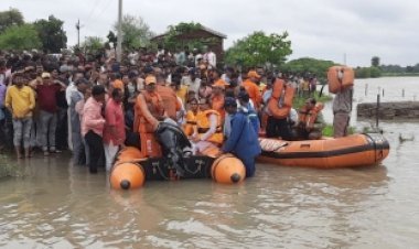 मध्य प्रदेश में भारी बारिश से बाढ़ जैसे हालात, 5 मरे