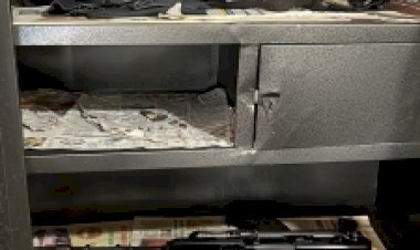 झारखंड में सत्ता के करीबी प्रेमप्रकाश के यहां ईडी छापेमारी में मिले दो एके-47 राइफल