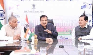 एनएचएलएमएल, आईडब्ल्यूएआई, आरवीएनएल ने आधुनिक मल्टी मॉडल लॉजिस्टिक्स पार्क्‍स विकसित करने के लिए मिलाया हाथ