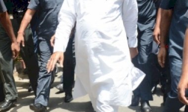 हिंदू भावनाओं को आहत करने के आरोप में नीतीश, 6 अन्य के खिलाफ याचिका दायर