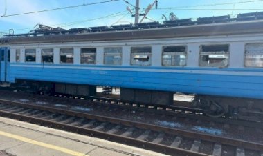 यूक्रेन के 31वें स्वतंत्रता दिवस पर चैपलिन रेलवे स्टेशन पर रूसी गोलाबारी, 22 की मौत