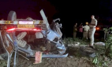 कर्नाटक : क्रूजर और लॉरी की टक्कर में 9 की मौत