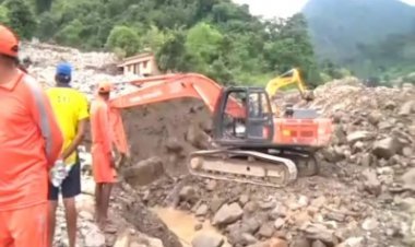 आपदा में जिंदा दफन हुए लोगों की तलाश में एनडीआरएफ का सर्च ऑपरेशन जारी, अभी तक मिले 11 शव