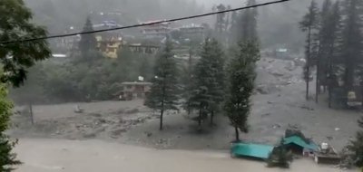 हिमाचल मंत्रिमंडल ने बारिश के प्रकोप में 32 लोगों की मौत पर शोक व्यक्त किया