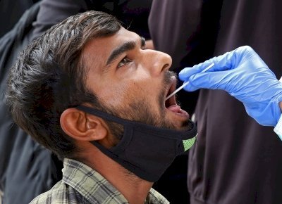 भारत में 24 घंटे के अंदर कोविड के 8,586 नए मामले आए, 48 मौतें