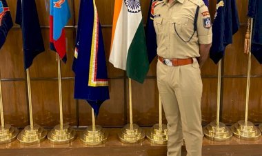 प्रशिक्षु आईपीएस अधिकारी ने एक होटल के कर्मचारियों पर हमला किया, तीन छोटे कर्मचारियों को लाइन हाजिर किया