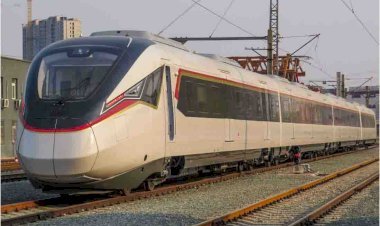 प्रधानमंत्री नरेंद्र मोदी ने वीडियो कांफ्रेंसिंग के जरिए किया 9 नई वंदे भारत ट्रेनों का उद्घाटन, 11 राज्यों को होगा फायदा।